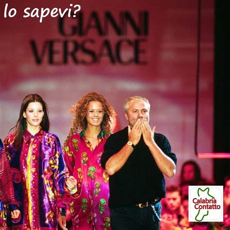 boutique versace a reggio sartoria dela madre|Gianni Versace: bio dello stilista italiano .